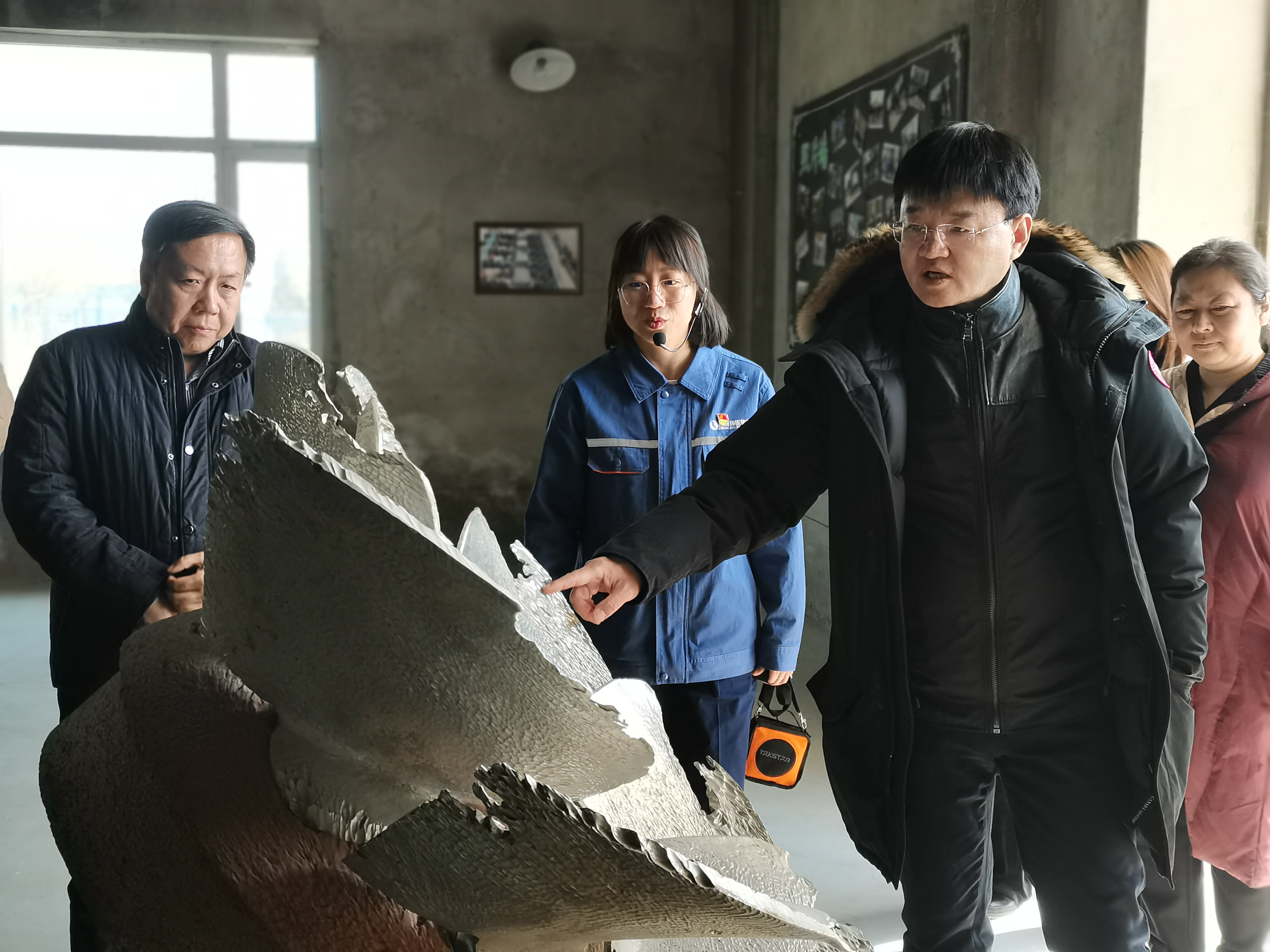 秘勇拜会内蒙古自治区包头市领导 并调研包头城市公司工作